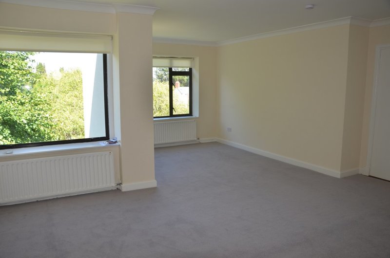 €2,500 / month